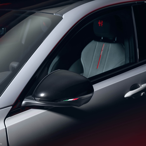 2027 Alfa Romeo Tonale Luna Rossa Exterior